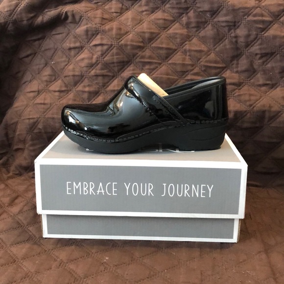 dansko xp 2.0 black patent